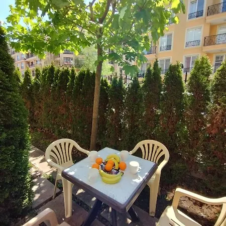 Messambria - Bastet Bs Σάνι Μπιτς